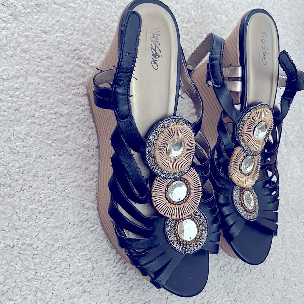 Wedges - Picture 2 of 2